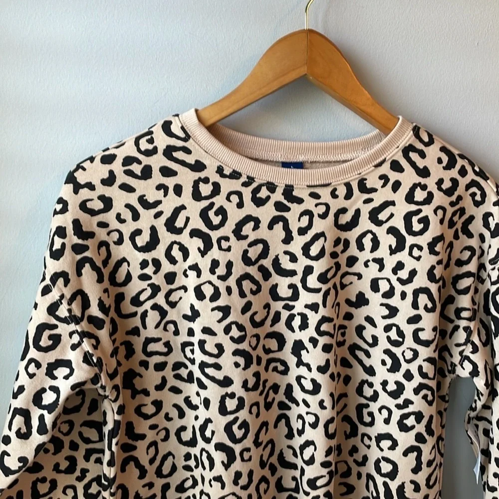 NWT Old Navy Girls Cheetah‎ Sweater